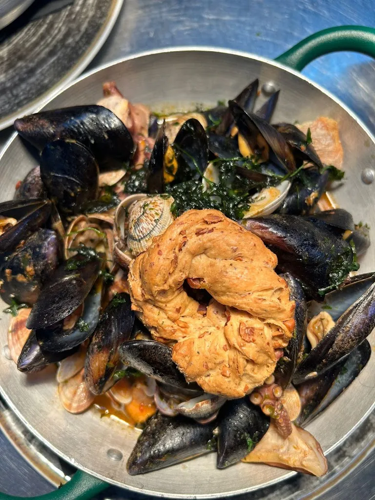 Radici_Cancello-Arnone_slider_image_3