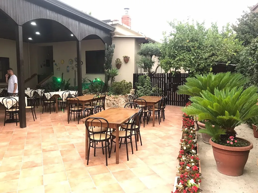 Pizzeria Irene l’Antica Pizzeria restaurant in Cancello-Arnone