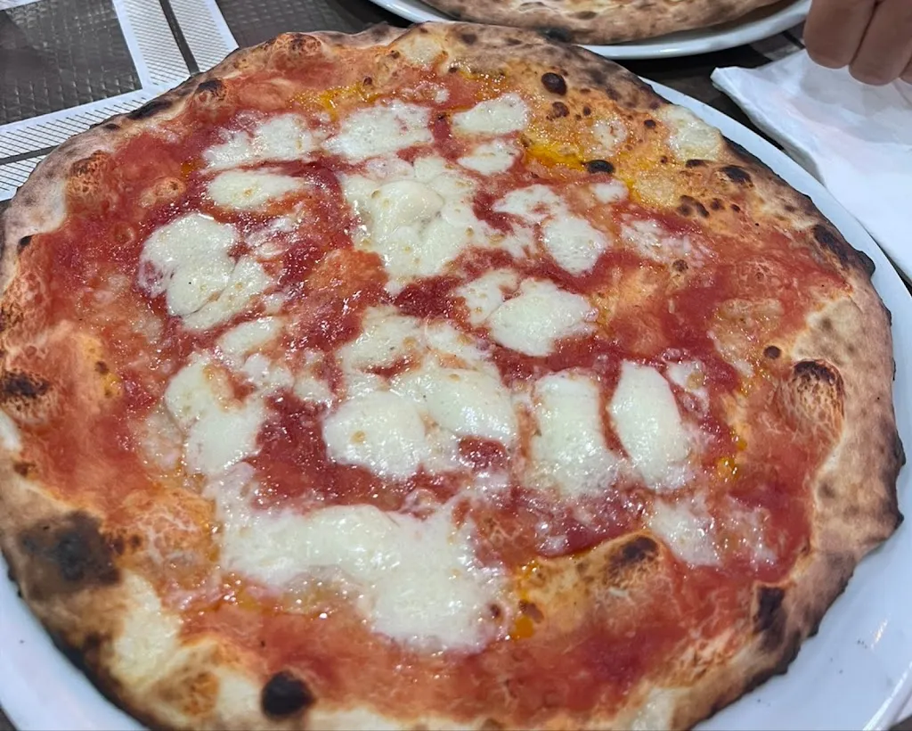 Pizzeria Irene l’Antica Pizzeria_Cancello-Arnone_slider_image_3