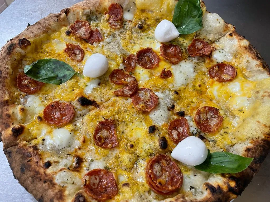 Pizzeria La Piazzetta_Cancello-Arnone_slider_image_3