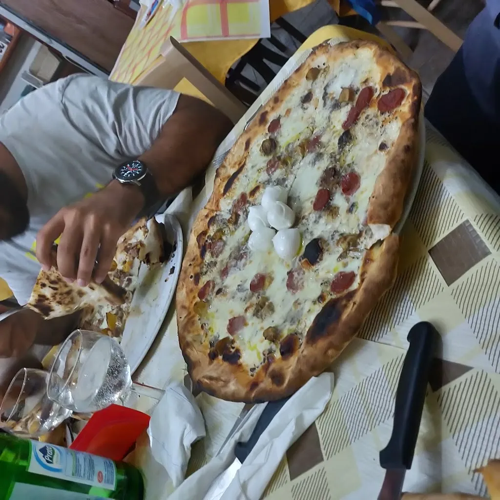 Menu_Pizz8 by il Carrettiere: La pizza di Cancello ed Arnone dal 1990_Cancello-Arnone_image_5