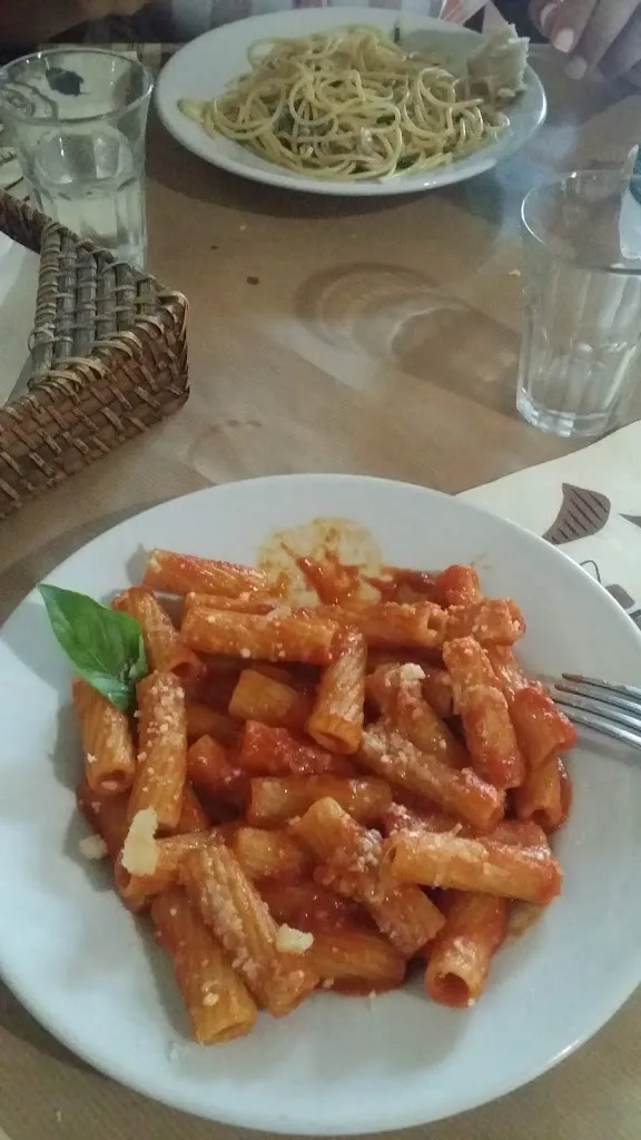 Jose Lorenzo_Locanda 32_Capezzano Inferiore_review