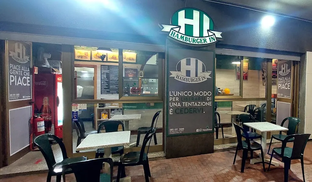 Hamburger In restaurant in Francavilla al Mare