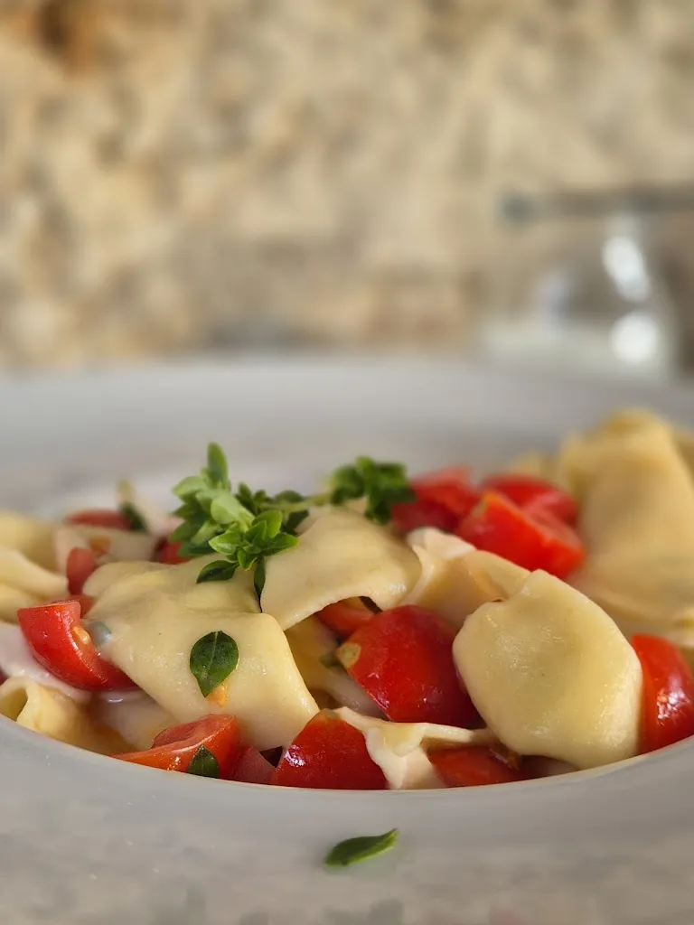 Ristorante L 'Osteria_Capezzano-Cologna_slider_image_3