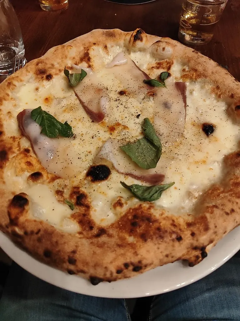 Menu_U' Chevalier Pizzeria & trattoria_Capezzano-Cologna_image_8