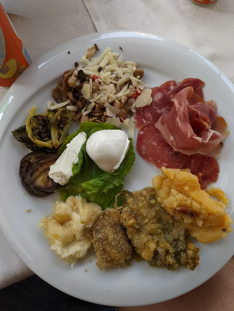 Michael Raichelson_Lo Spigolo_Caposele_review