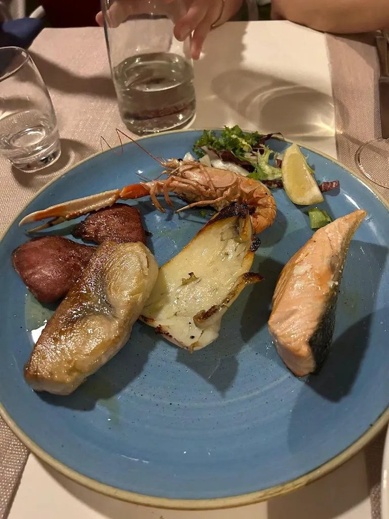 Fahri Asgarzade_Lido Athena_Capaccio_review