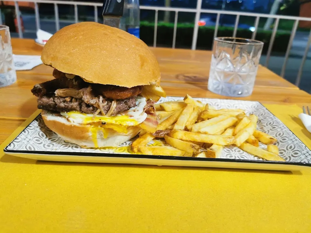 Gnhamburger_Capaccio Scalo_slider_image_2