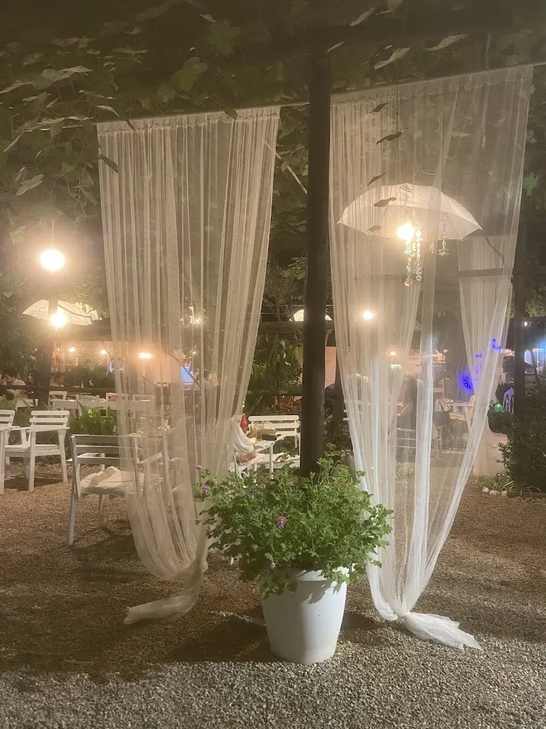 Chiara G_Enoteca Paradise_Capaccio Scalo_review