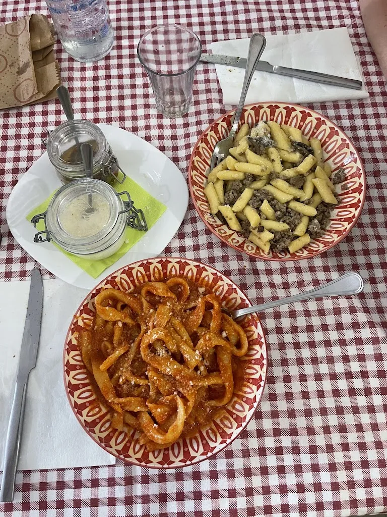 Hostaria Zedi_Atri_slider_image_2