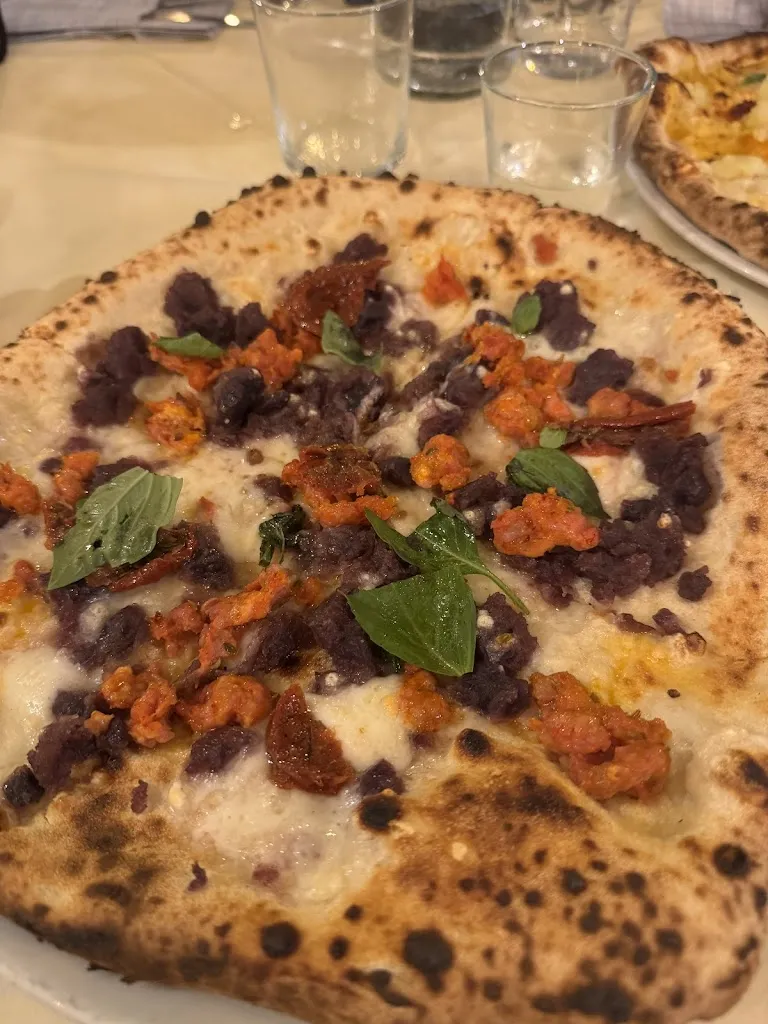 Pizzeria Da Antony_Capaccio Scalo_slider_image_2