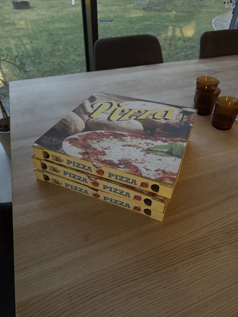 Juris Dzenis_Pizzeria Ristorante Veronza da Tiziana_Carano_Bewertung