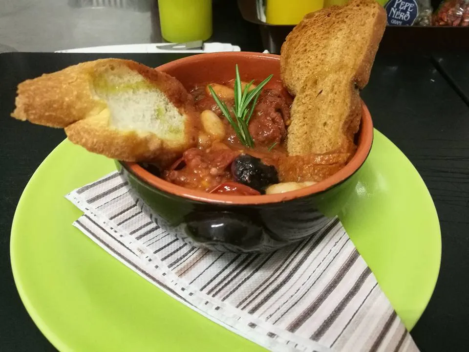 Nick's Shabby Risto-Bar_Capua_slider_image_2