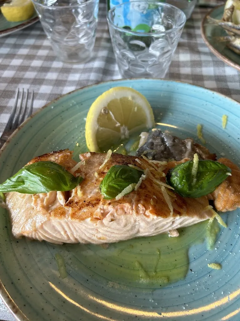 Kriszti VanSlyke_La Mangiatoia_Capua_review