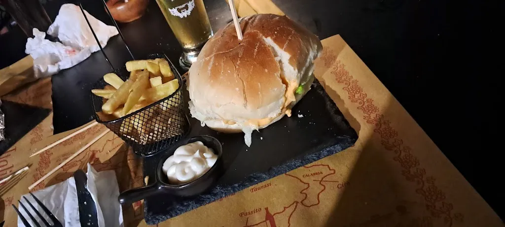 michele cipullo_La Bodega_Capua_review