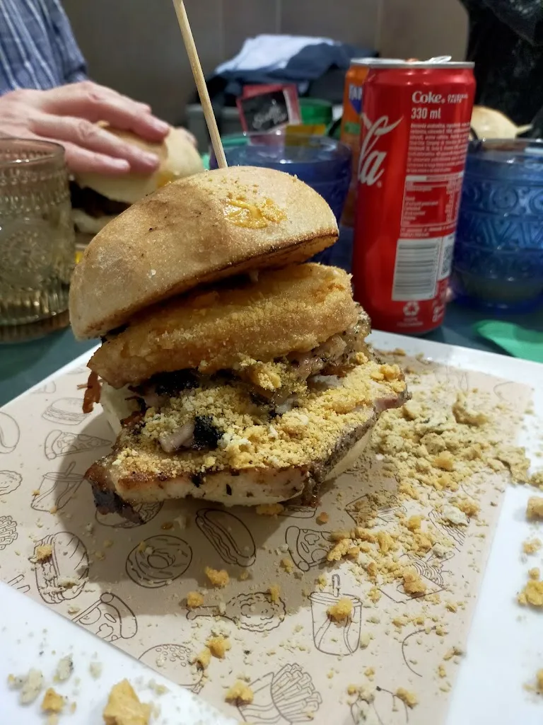 Andrea Marzano_Mordimi - Burger&Co_Capua_review