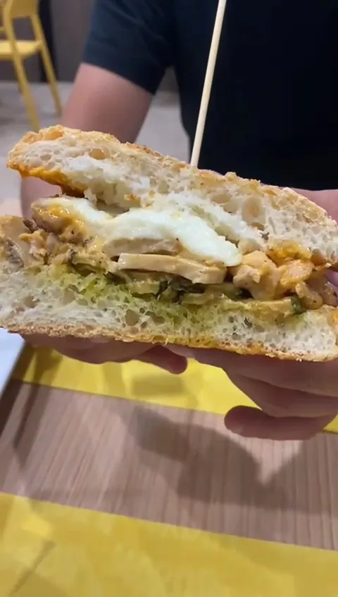 Mordimi - Burger&Co_Capua_slider_image_2