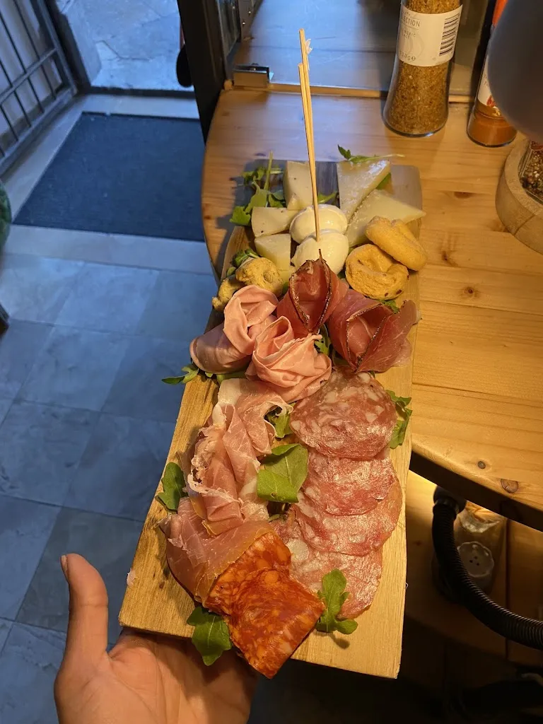 Menu_2.3 Wine Bar_Capua_image_6