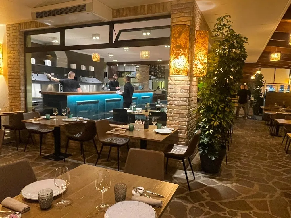 Braceria Paparazzi restaurant in Francavilla al Mare