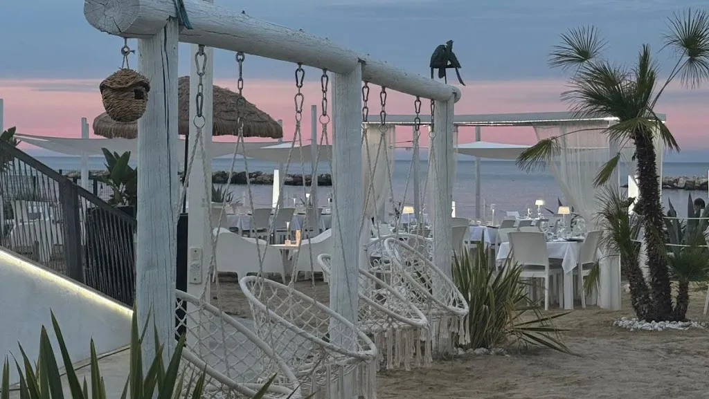 Il Gatto e la Volpe a Mare_Francavilla al Mare_slider_image_3