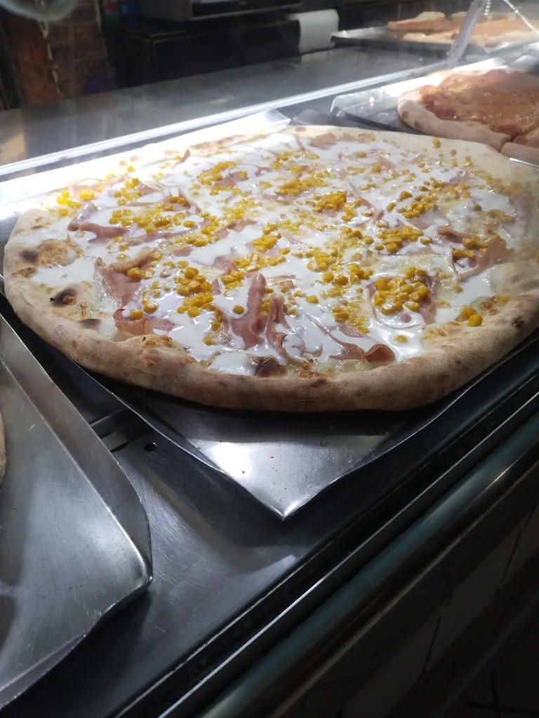 Pizzeria Las Vegas_Capua_slider_image_2