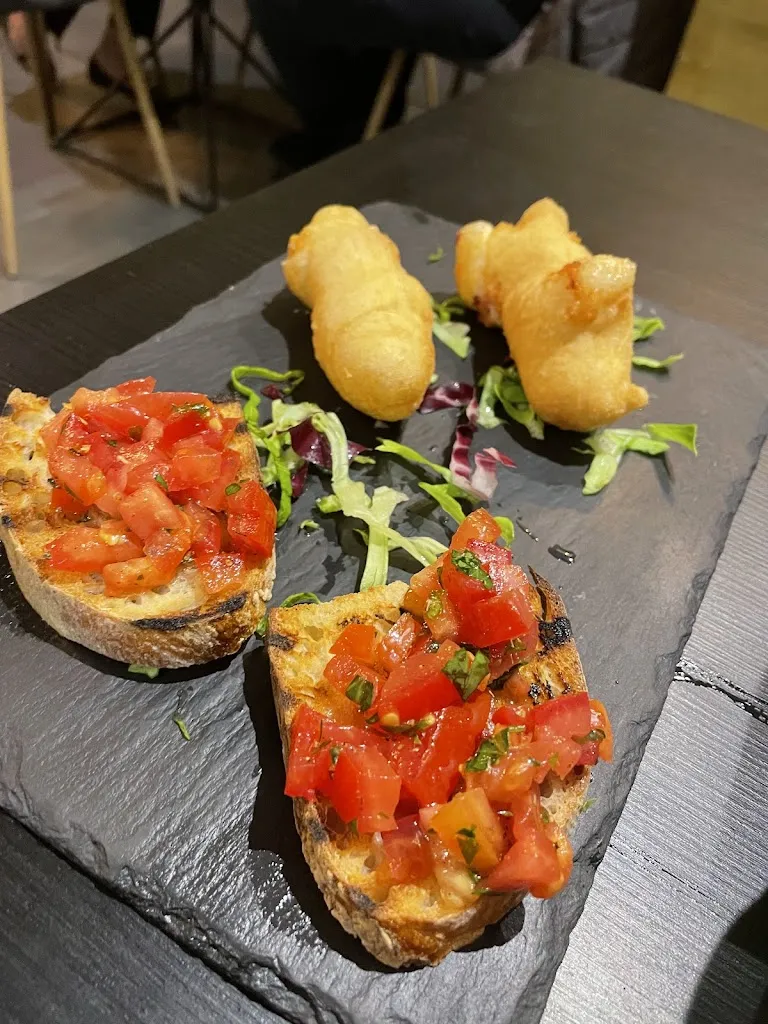 Raro Locanda_Casal di Principe_slider_image_3