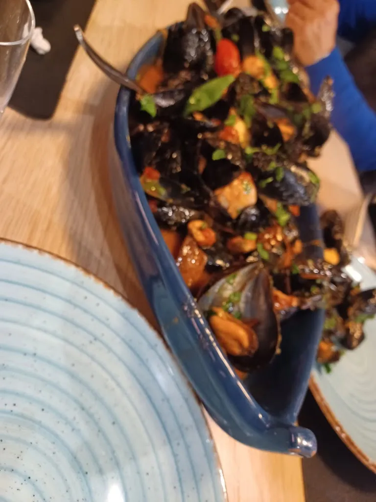 Teresa Fiore_Il Veliero_Casal di Principe_review