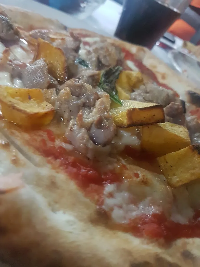 Antonia Bianchi_Black Hungry_Casal di Principe_review