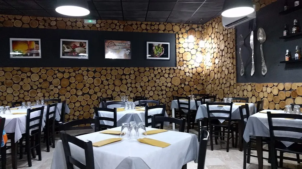 Black Hungry restaurant in Casal di Principe