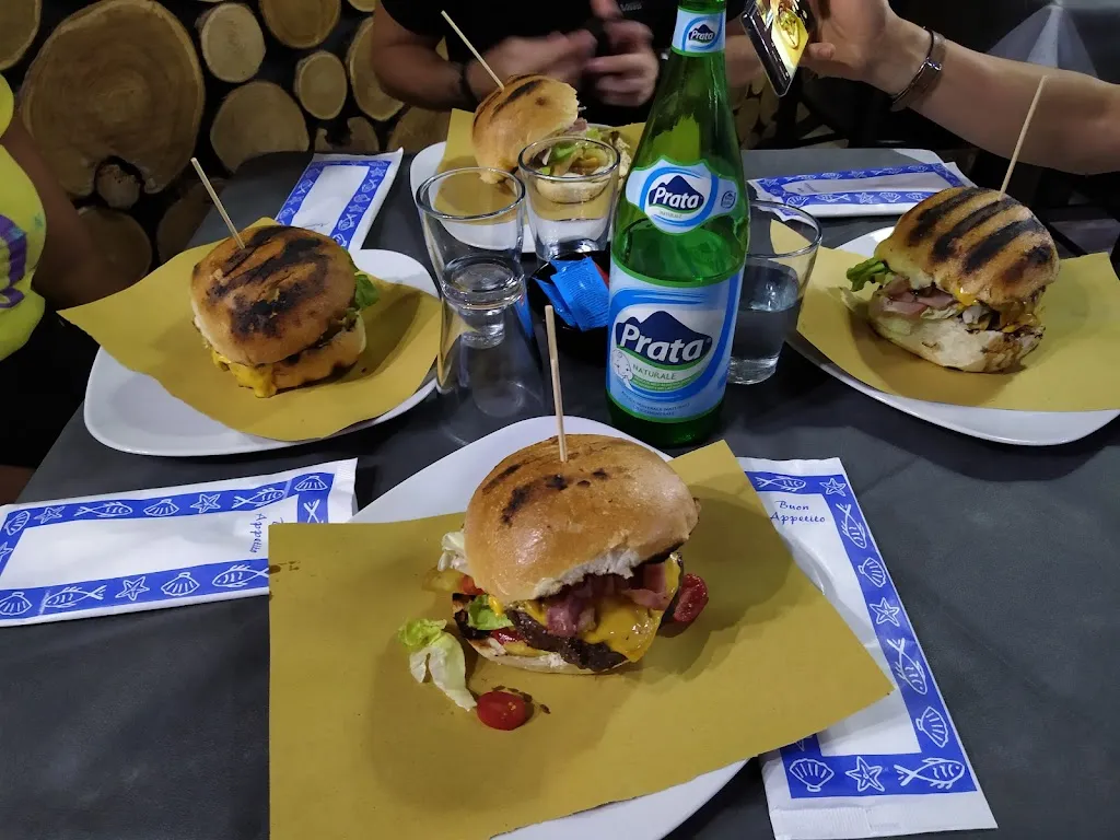 Black Hungry_Casal di Principe_slider_image_3