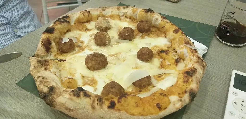 Menu_Pizzeria La Vita è Bella_Casal di Principe_image_8