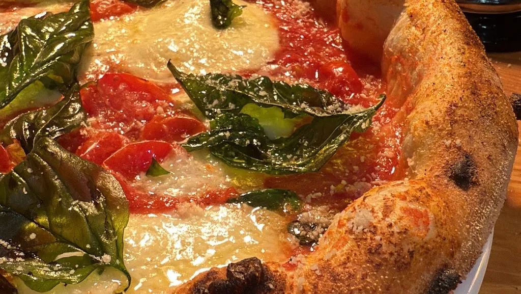 Pizzeria La Vita è Bella_Casal di Principe_slider_image_3