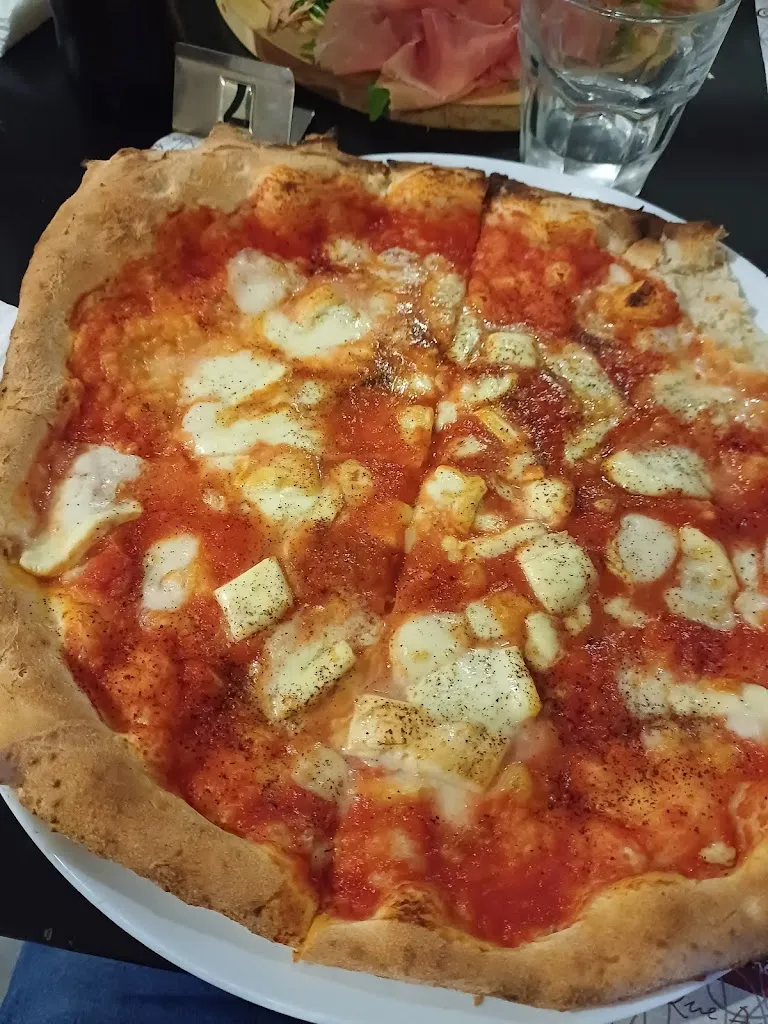 Menu_pizzeria i 2 monelli_Casal di Principe_image_2