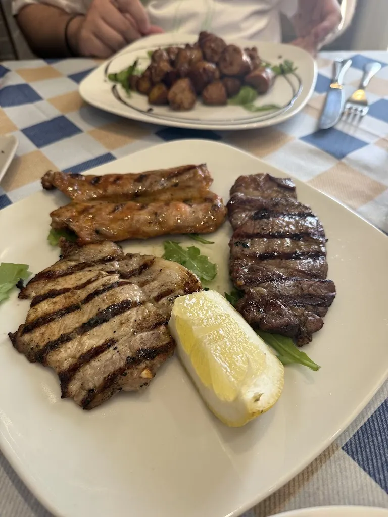 lucia_sofia_L' Oasi del Gusto di Nicola Lovisi_Casaletto Spartano_review