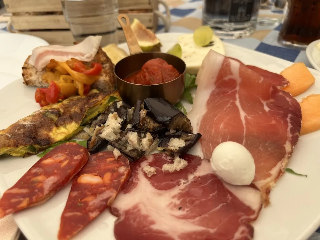 L' Oasi del Gusto di Nicola Lovisi_Casaletto Spartano_slider_image_3