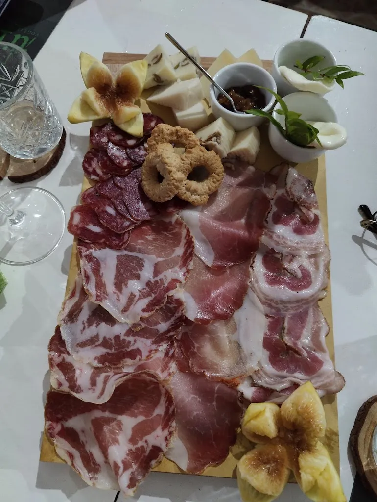 Emilia Svarte_Voglie Cilentane, prodotti e cucina Cilentana._Casal Velino_Bewertung