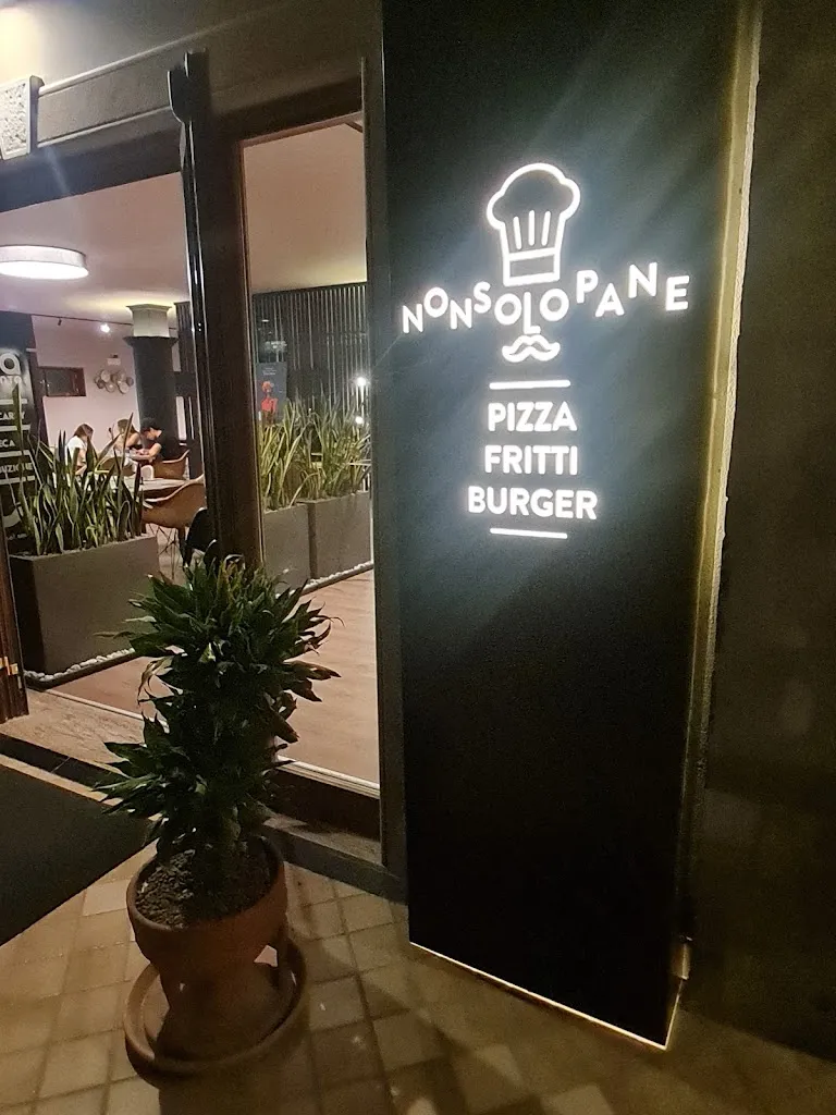 Pizzeria e Hamburgeria – Non Solo Pane Casal Velino_Casal Velino_slider_image_3