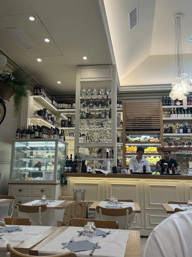 Ristoro Della Salute_Imposte_slider_image_3