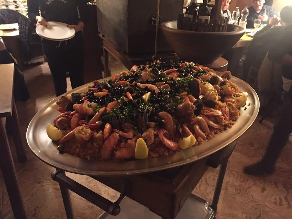 Trattoria Toscana dei Frati Templari_Casale_slider_image_3