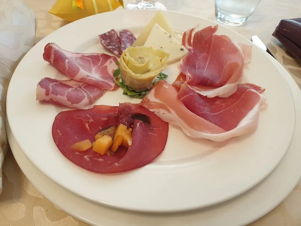 Monica Giovannucci_Ristorante La Maestria_Introdacqua_review