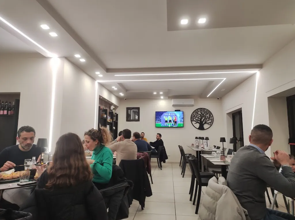 Luigi Gallo pizza e fritti d’élite_Casamarciano_slider_image_1