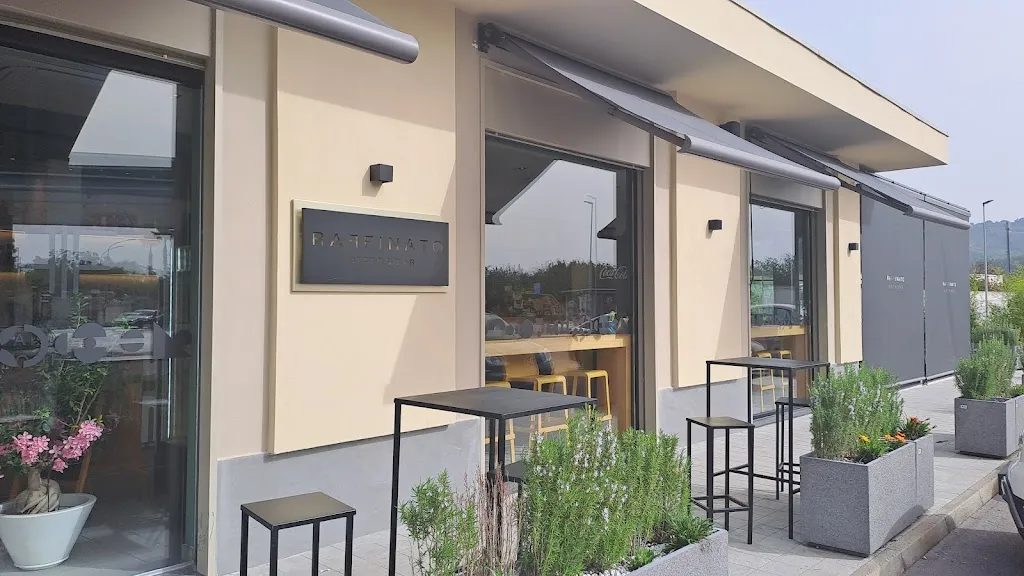 Raffinato Bistrot Nola restaurant in Casamarciano