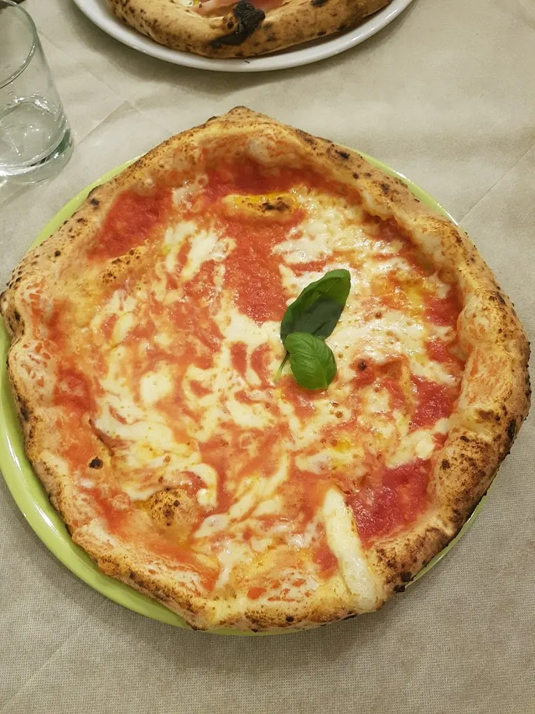 Ettore Della Pietra_A storia e Napule_Casamarciano_Bewertung