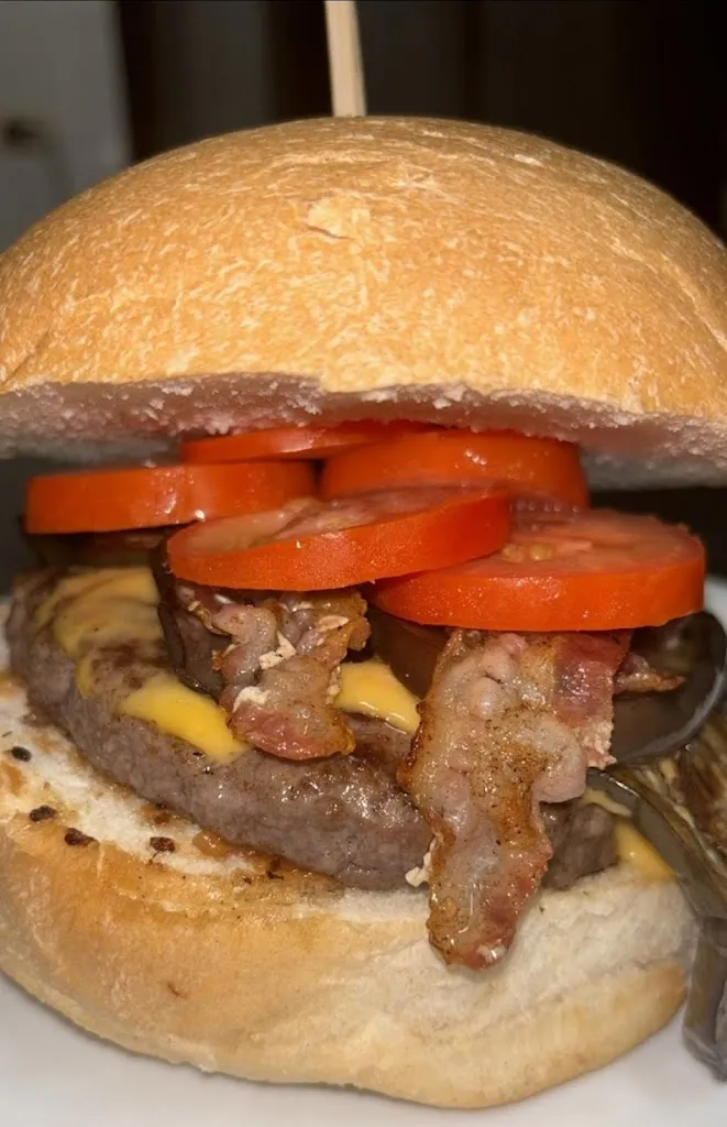 Gerardo Di Bello_La Meta del Pollo_Casapesenna_review