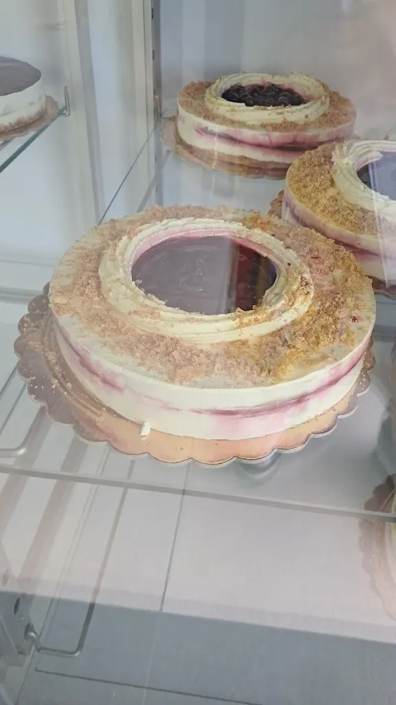 Rosana F. Da silva Brito_La Delizia Pasticcerie_Casapesenna_review