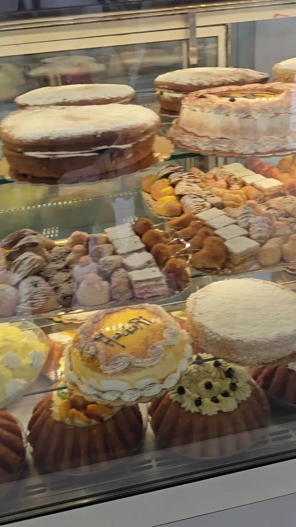 La Delizia Pasticcerie_Casapesenna_slider_image_2