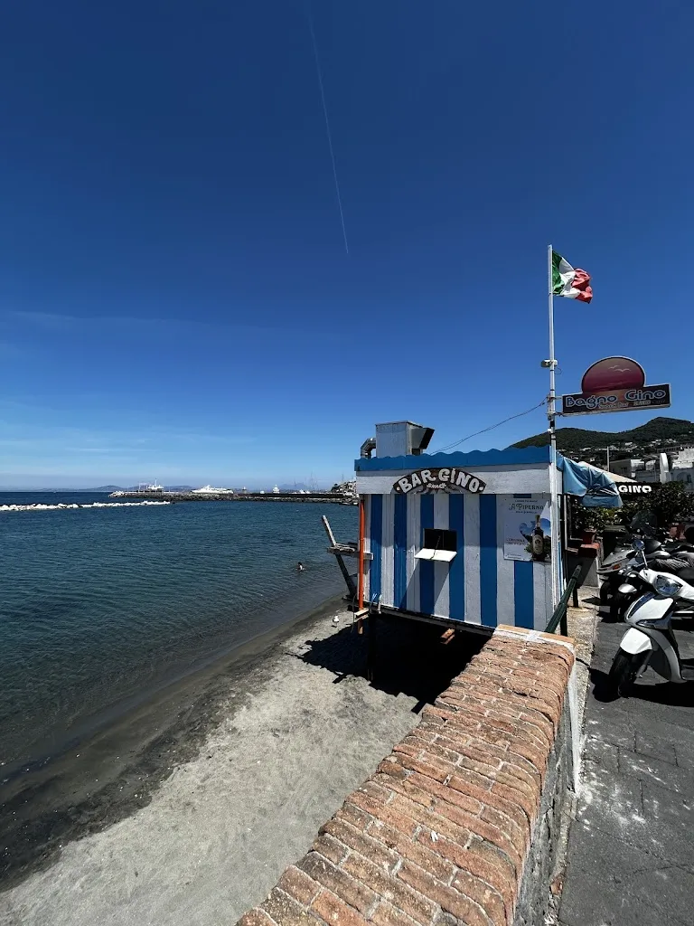 Gianluca D'Antonio_Bar Gino_Casamicciola Terme_recensione