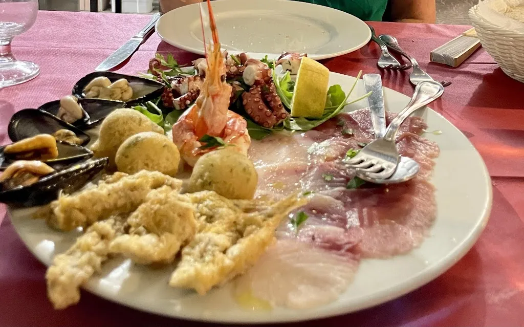 Casamicciola Terme - Ristorante Pizzeria Trizz_Casamicciola Terme_slider_image_2