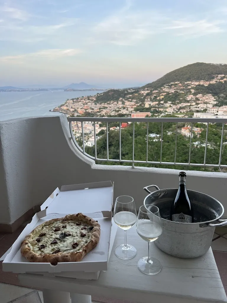 Bitesandstamps - Kamellia_L'Ancora Bistrò Ristorante Pizzeria_Casamicciola Terme_review