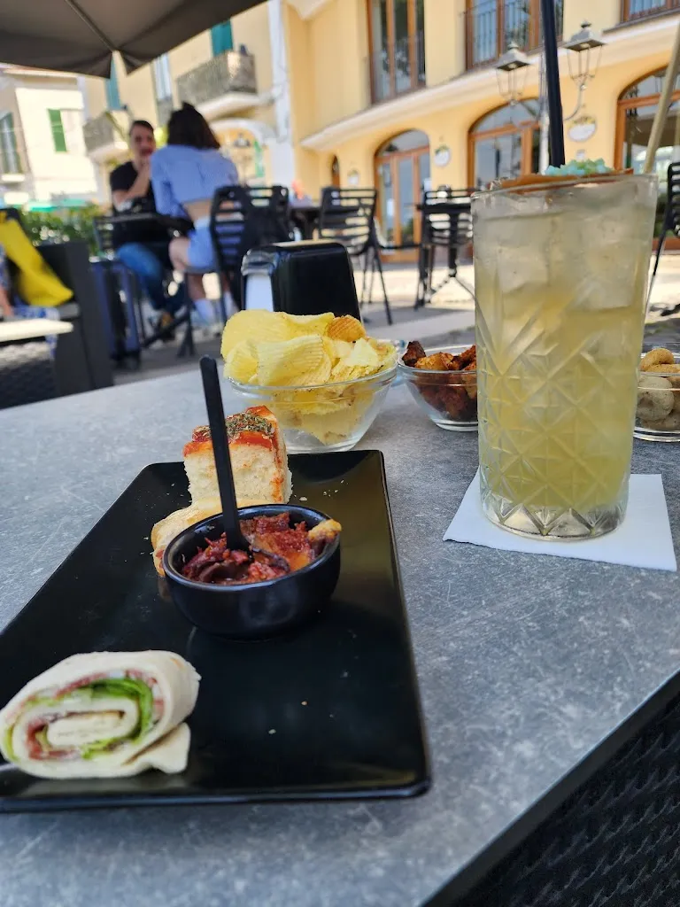 Scott Ketcham_Unico Cafè & More_Casamicciola Terme_recensione